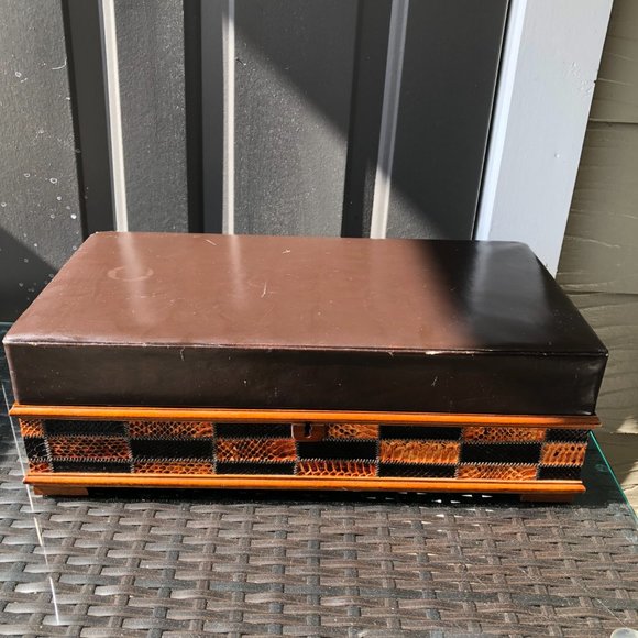 Vintage Leatherette Chestnut Brown Jewelry Box - Made in Italy - Picture 3 of 10